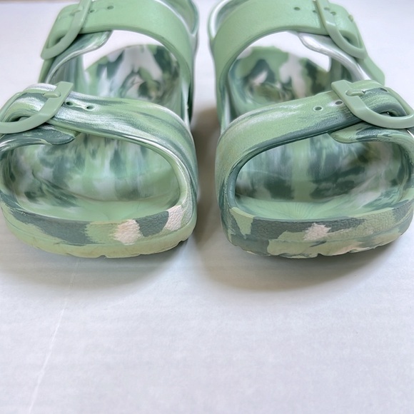 Cat and Jack Ade Slip-On Footbed Sandals Size 11T - Picture 11 of 14